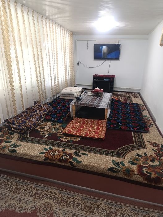 Uy sotiladi Tashkent viloyati orta chirchiq