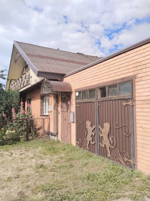Продам дом 300 кв. метров