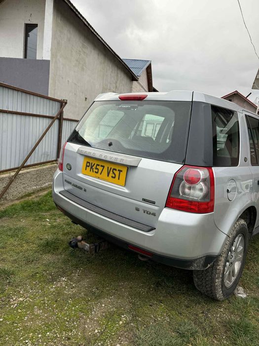 Vând Land Rover Freelander