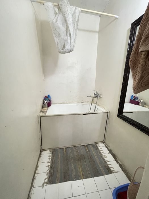 Срочно продается 3в4 комнатная Юнусабад 14 квартал ориентир Корзинка