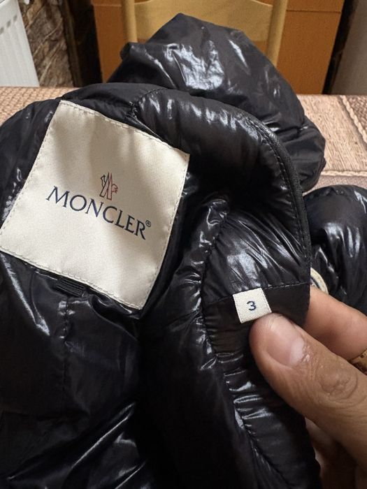 Scurta de iarna Moncler