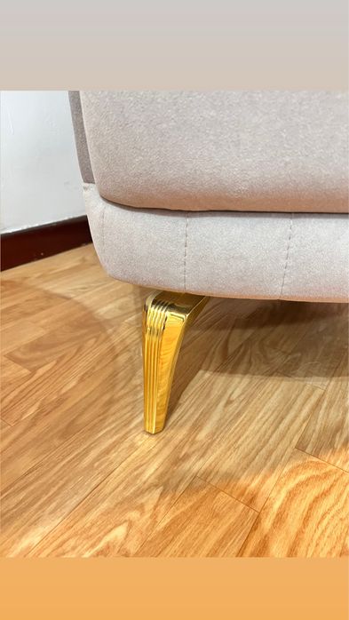 Новый диван с креслом