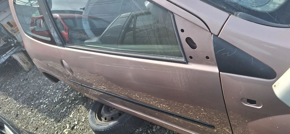 USA DREAPTA FATA RENAULT TWINGO 2011