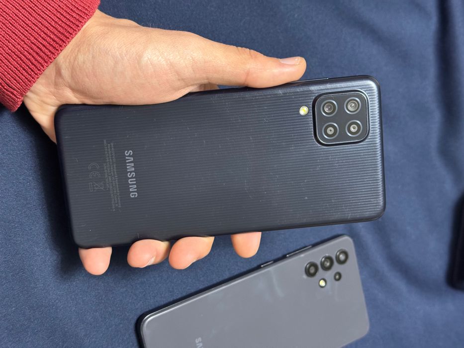 Samsung Galaxy A32. Galaxy M22