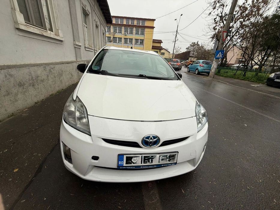 Toyota Prius Toyota Prius 2011 Benzina + GPL Stare Tehnică Foarte Bună