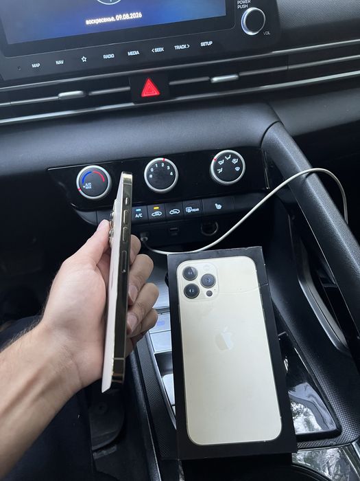 Продам IPhone 13 pro max 256gb