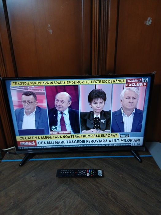 Vând TV FINLUX 32inch/81cm(NOU)
Nu este SMART