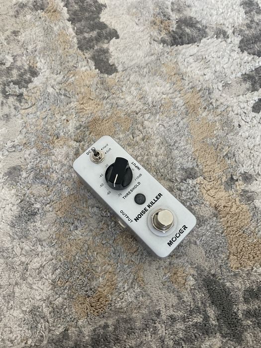 Vand pedale mooger si ibanez