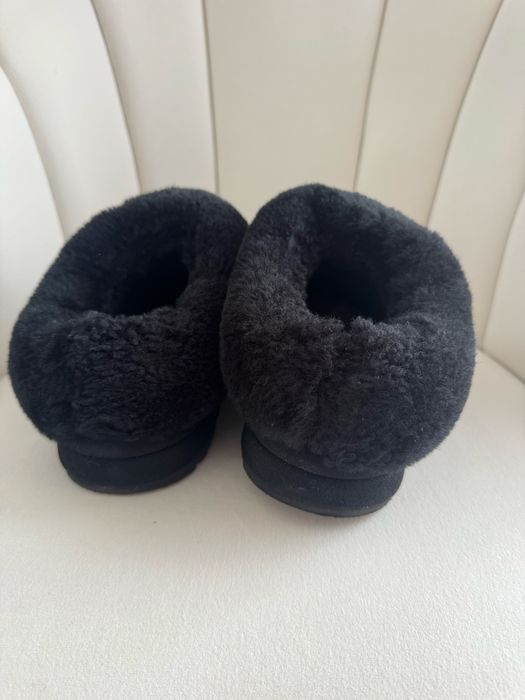 Ugg marimea 37 model blanita