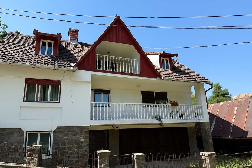 Proprietate deosebită de vânzare în satul Vale, Mărginimea Sibiului