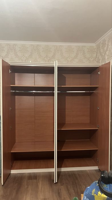 Шкаф продается б/у
