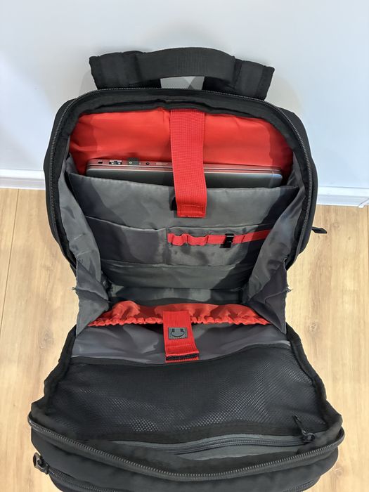 Раница за лаптоп DELL