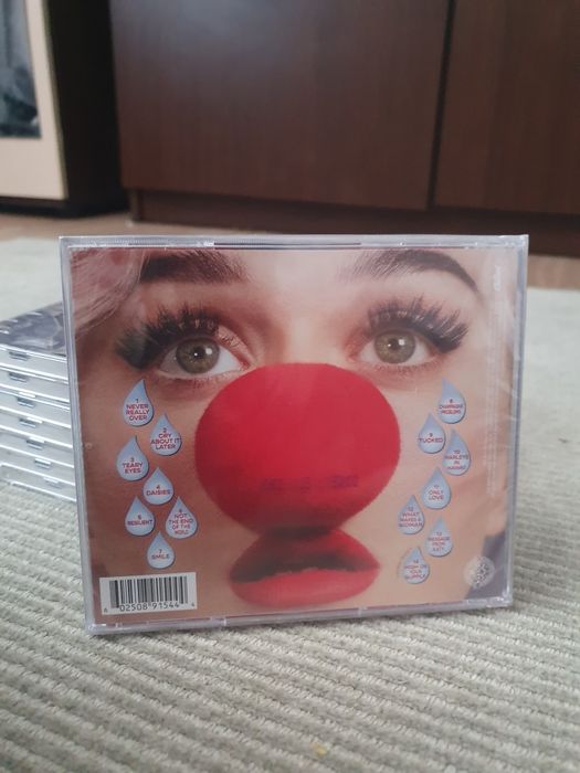 Eminem албум, неразопаковани чисто нови