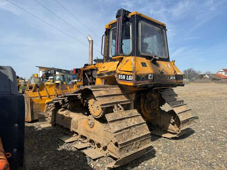 Dezmembrez buldozer Caterpillar D5H