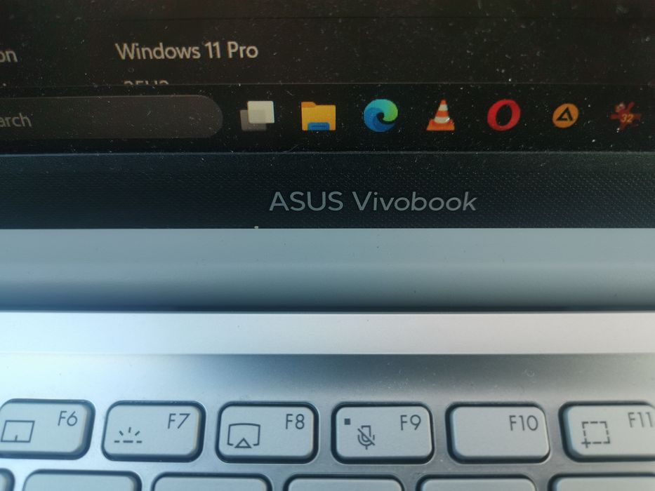 Laptop ASUS Vivobook I3 gen. 12