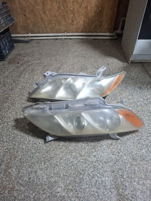 Продам фары  Камри 40