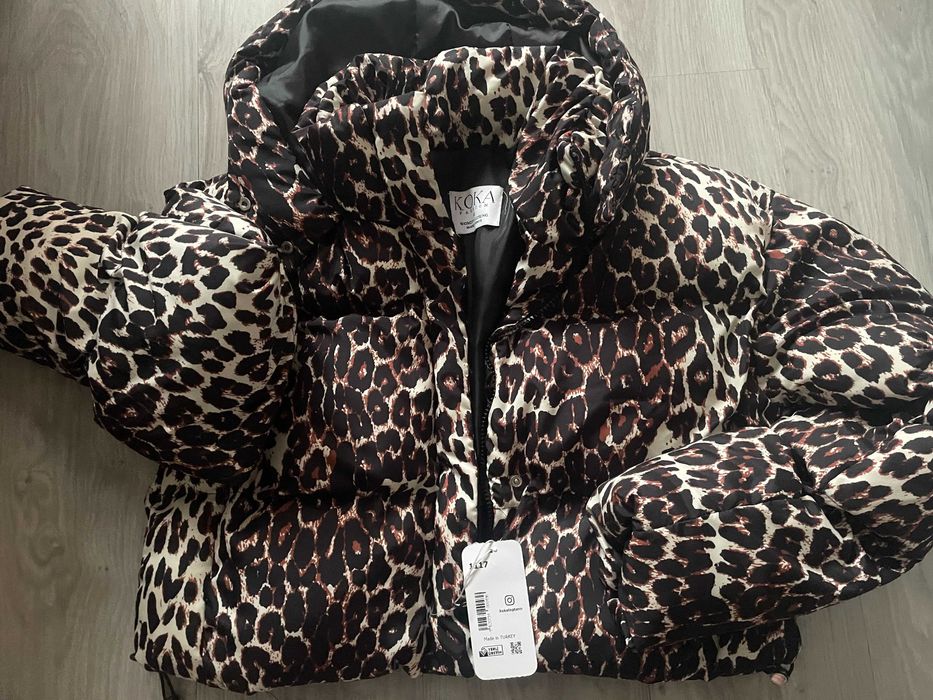 Дамско яке тип бомбър