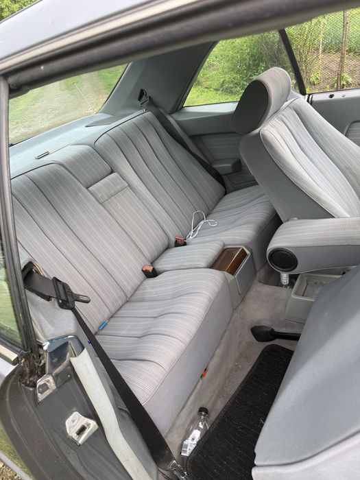 Mercedes benz w124