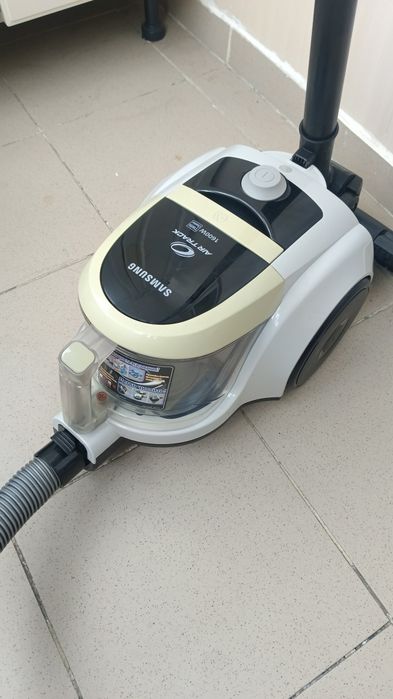 Пылесос Samsung 1600w