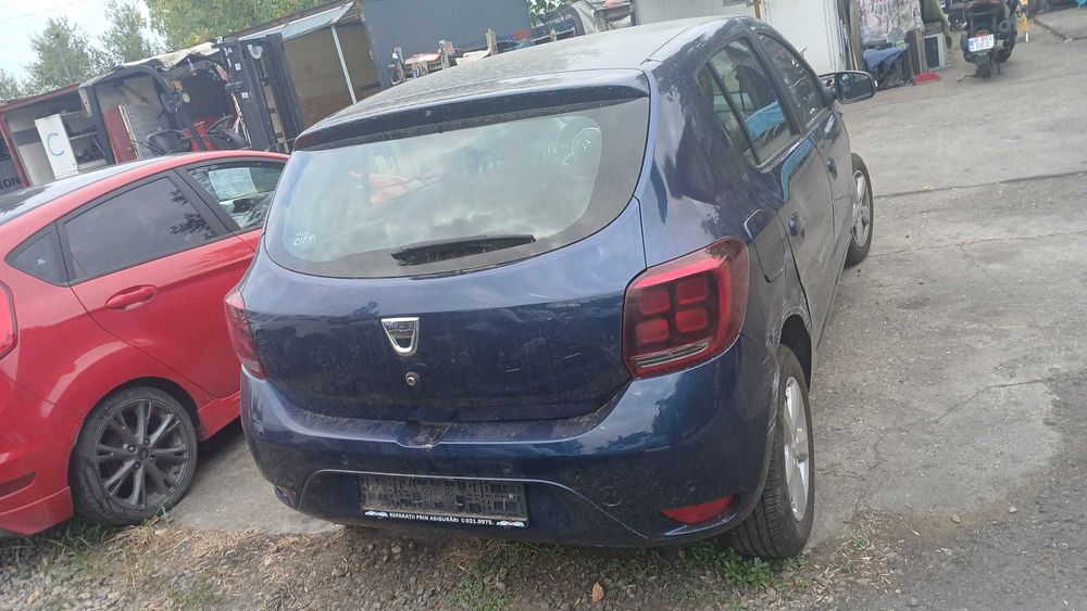 Dezmembrez Dacia Sandero 0.9 Benzina Din 2017 -H4B-B4