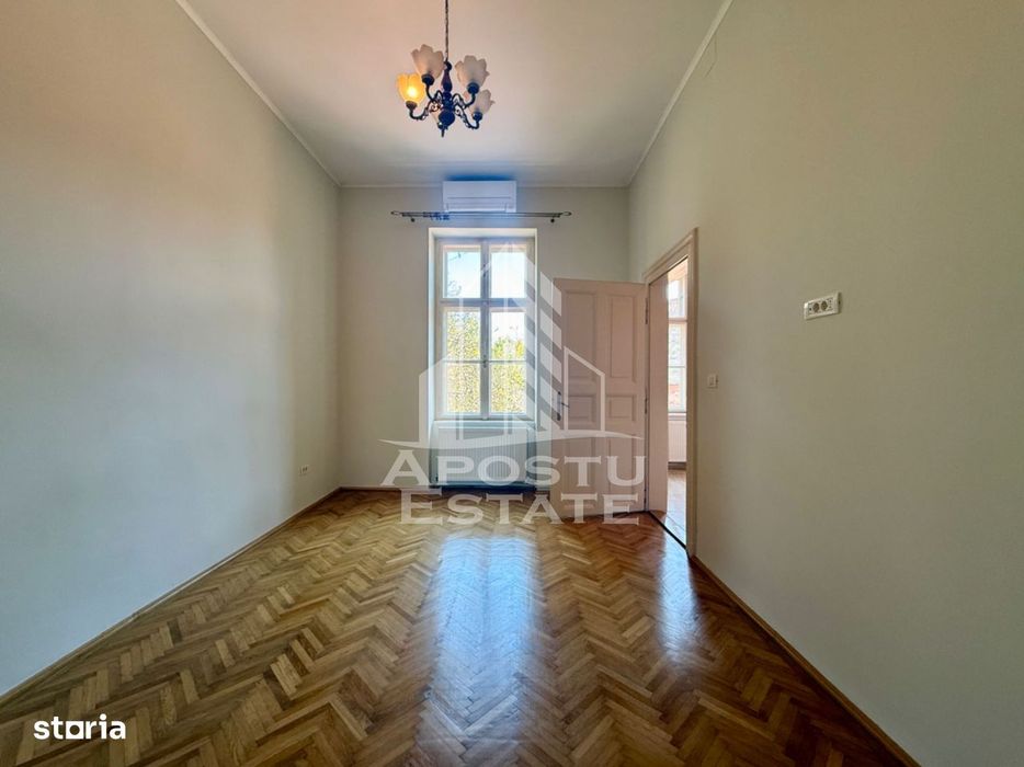 Apartament 5 camere de vanzare, renovat, zona Sinaia Timisoara