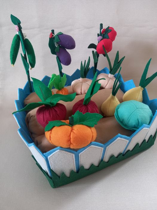 Игрушки из фетра (огород)