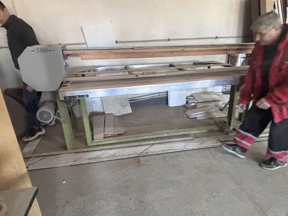 Лентова шлайф машина за дърво 5800 мм, напълно работеща
