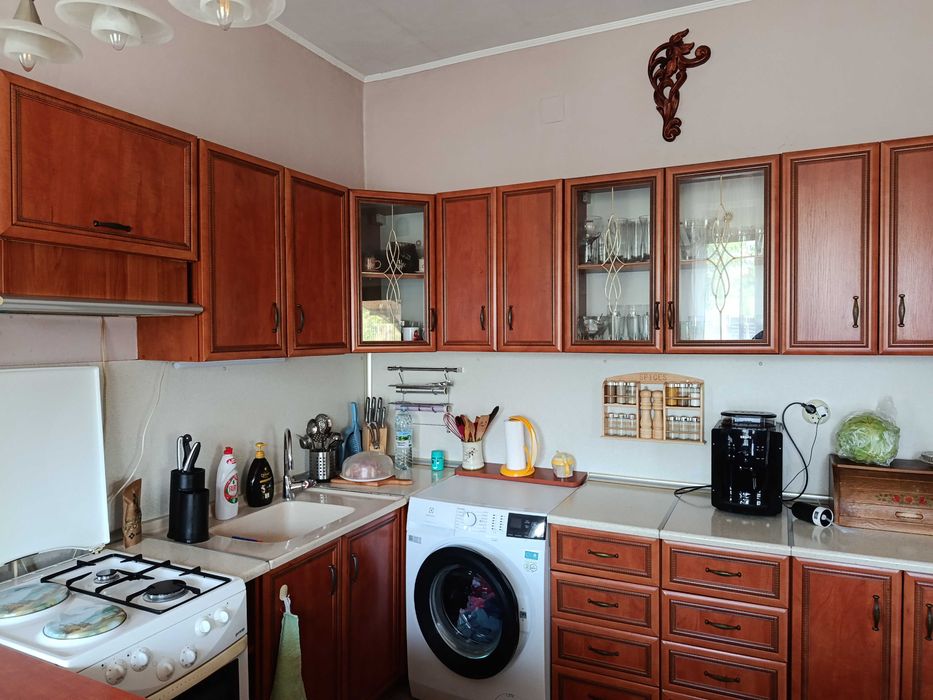 Продавам кухня с бар плот 400 евро
