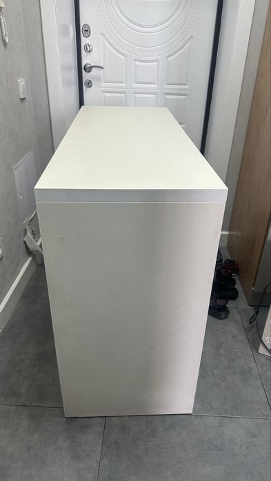 Продам Дамский столик