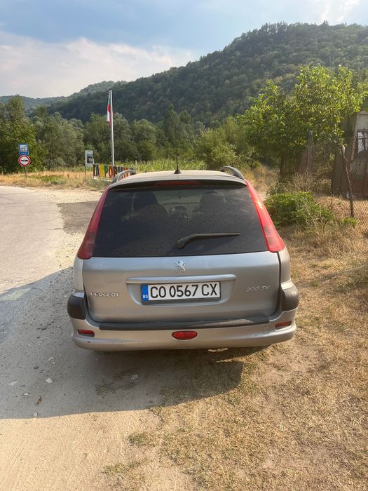 Автомобил Пежо 206 sw на части