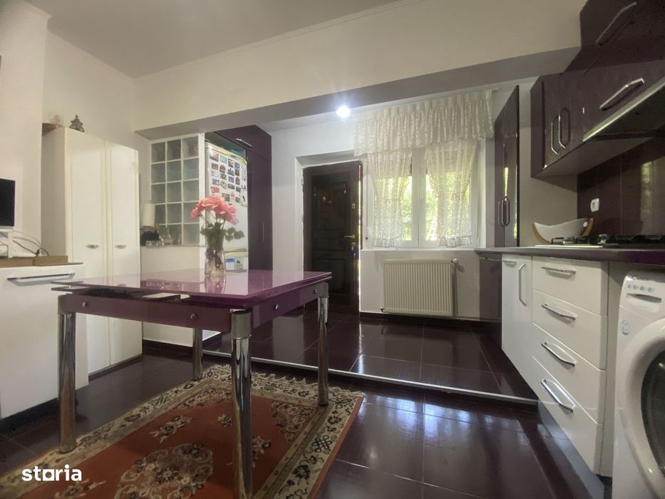 Oaza de liniste si verdeata! Vanzare casa cu 5 camere in Pucioasa