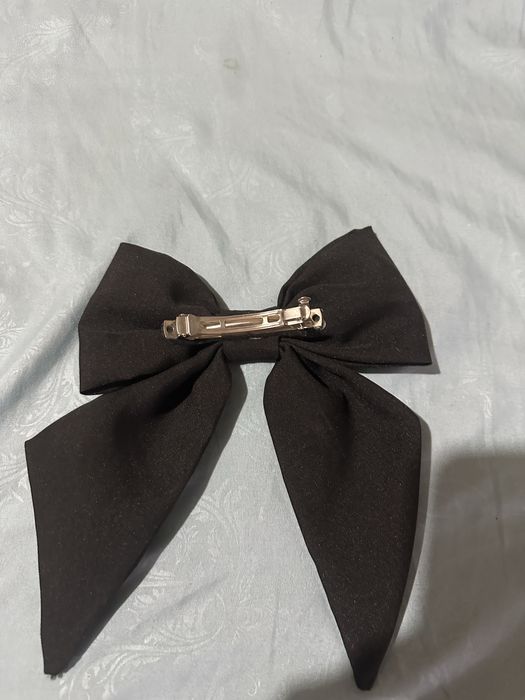 Заколка бант черная и желтая новые