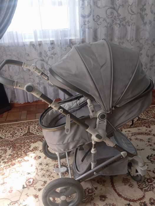 Продам коляску трансформер за 35 тысяч