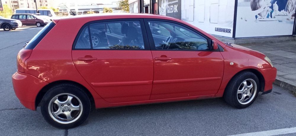 Toyota Corolla 2003 внос от Швейцария , Единствен собственик