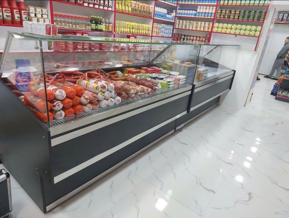 ВитиринаХолодинлики гушт калбасаларга