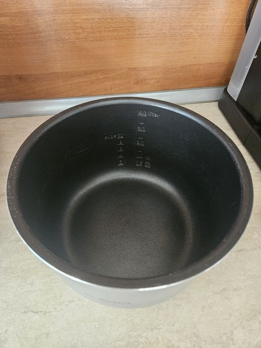 Мултикукър Bosch MUC11W12