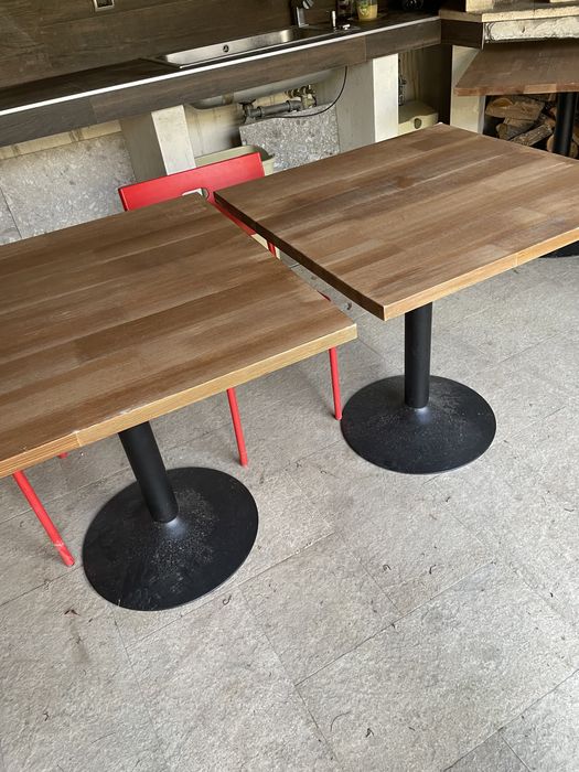 Маси по 70 лв със желязна основа плот 80см/80см