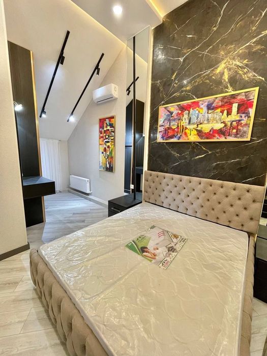 Сдается в аренду 2 комнатная на Ц2 Алайский со всеми удобствами.