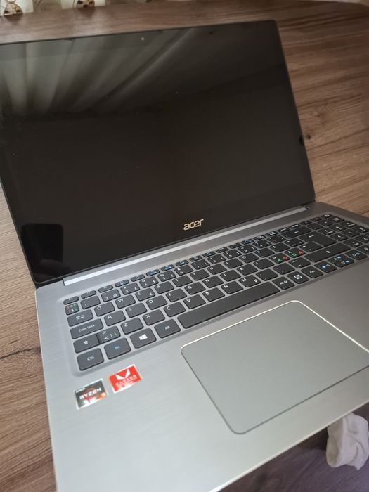 Laptop acer ryzen 5
