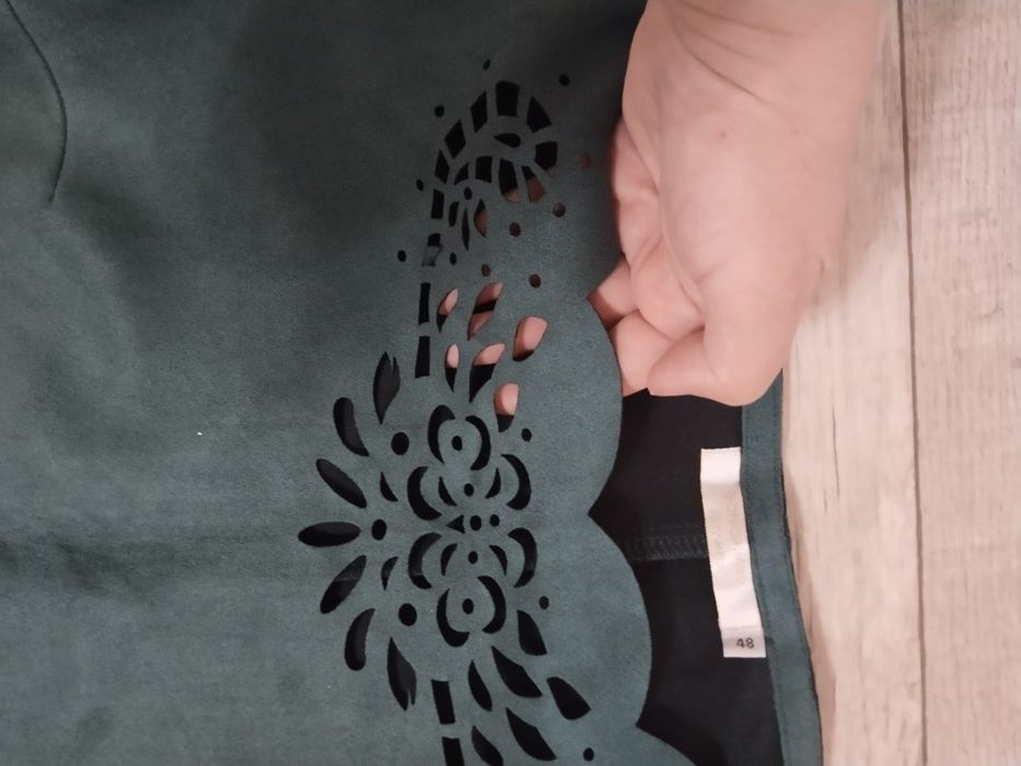 Платье строго праздничное 48 размер