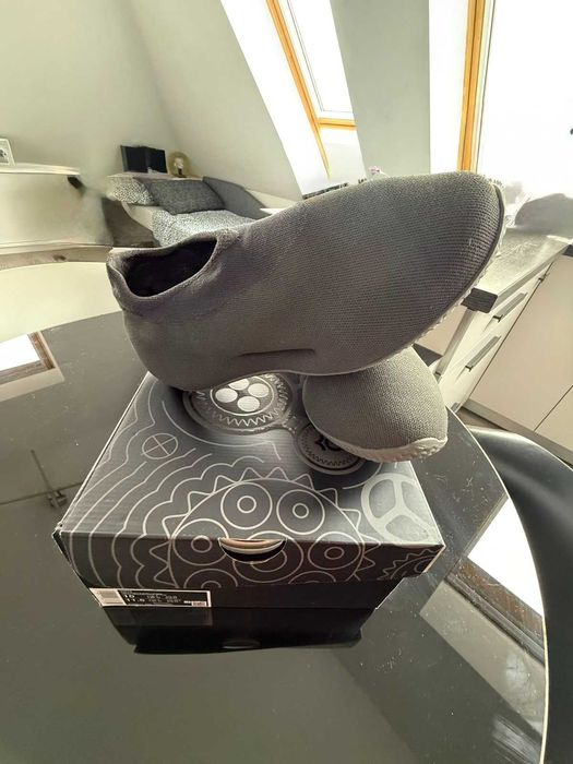 Мъжки маратонки  Adidas Yeezy KNIT RNR - оригинални, нови