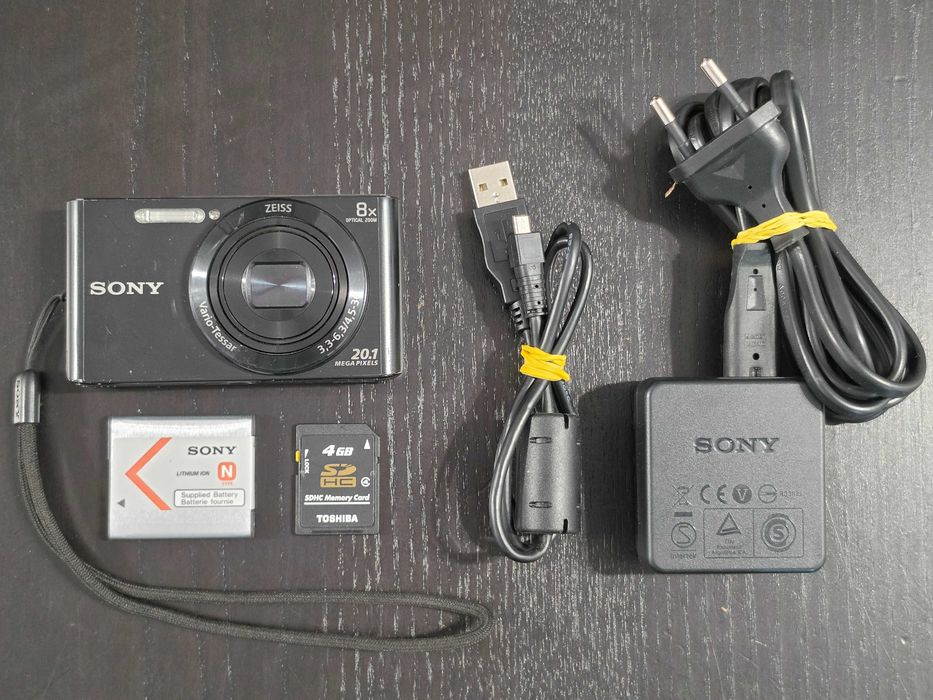 Aparat foto digital compact Sony DSC W830 20.1MP 8xZoom