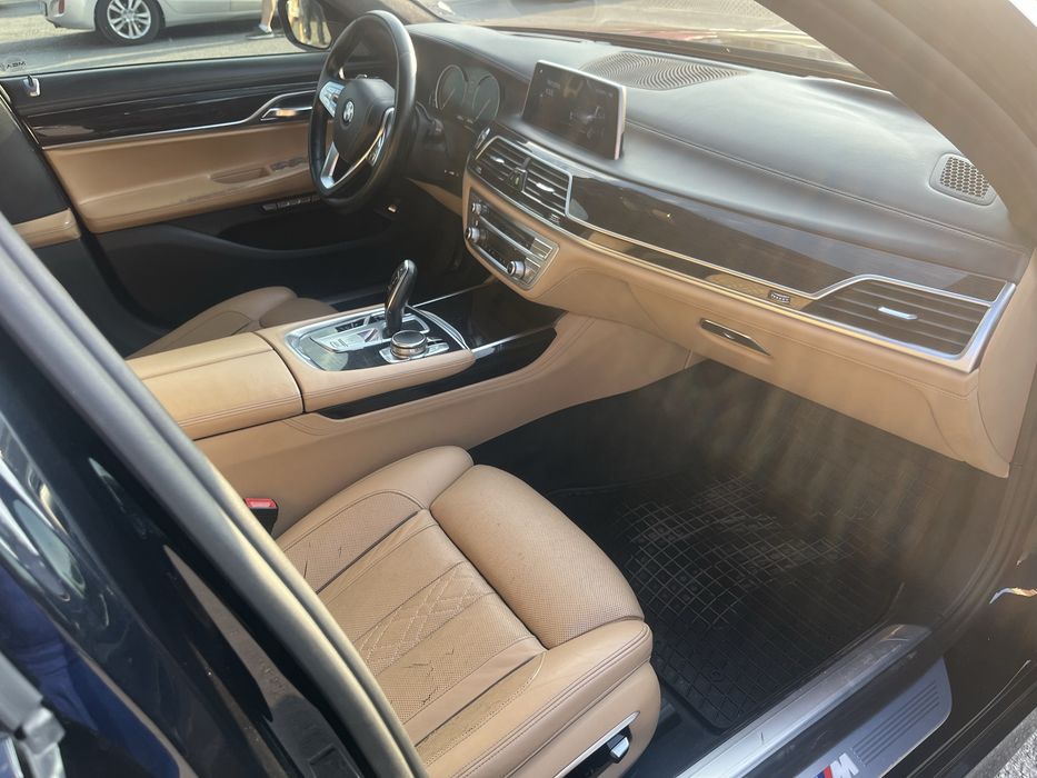 BMW 750 IL Xdrive