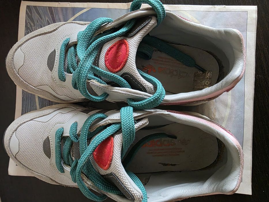 Продавам маратонки Adidas Оригинал
