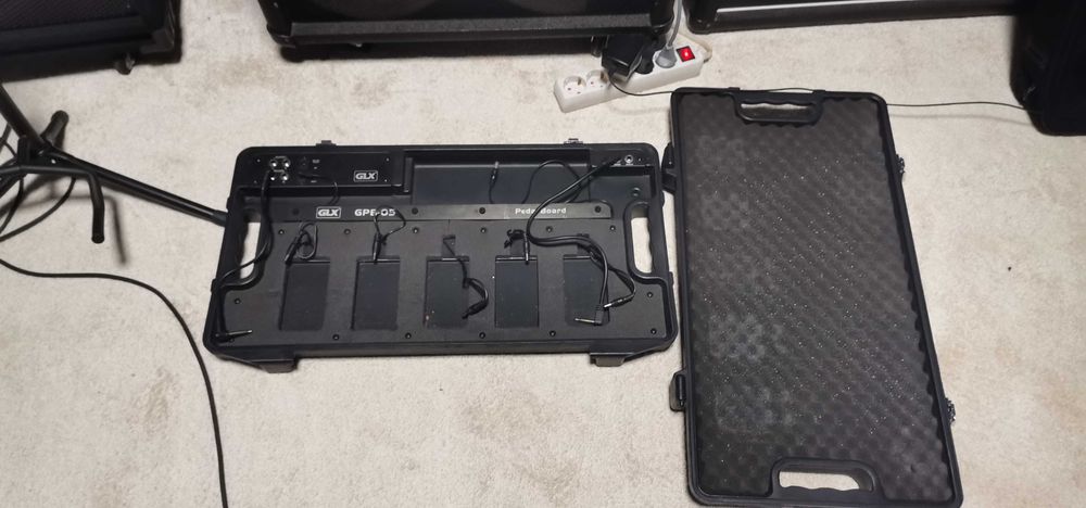 Продавам педалборд