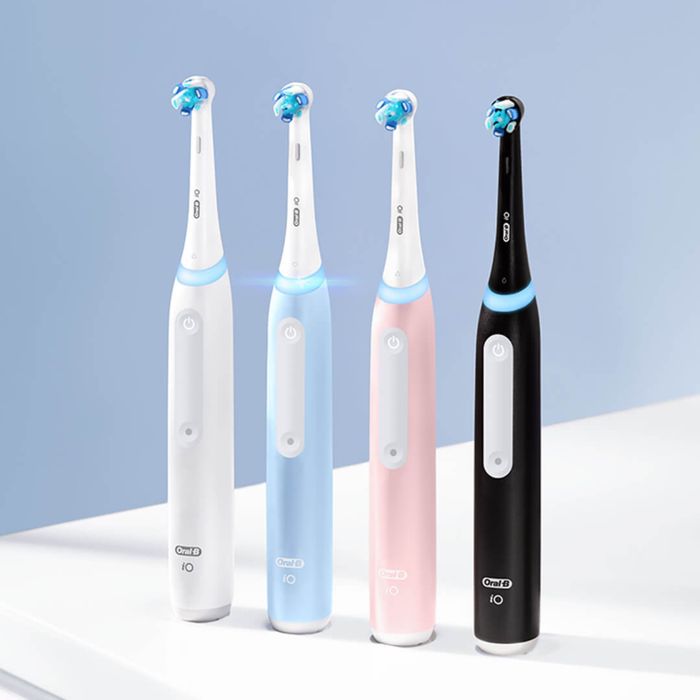 Электрическая зубная щетка Oral-B iO3 Limited Deep Clean, Black