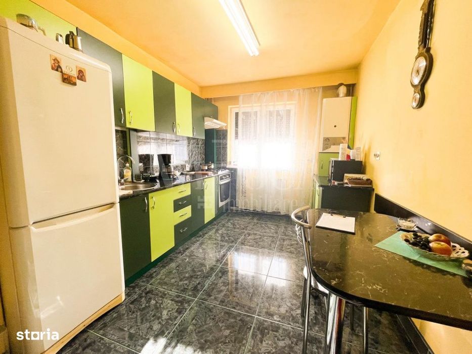 Apartament 3 camere de vanzare in Manastur, Cluj Napoca