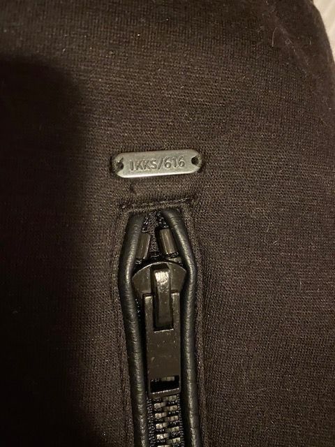 пола със средна дължина IKKS