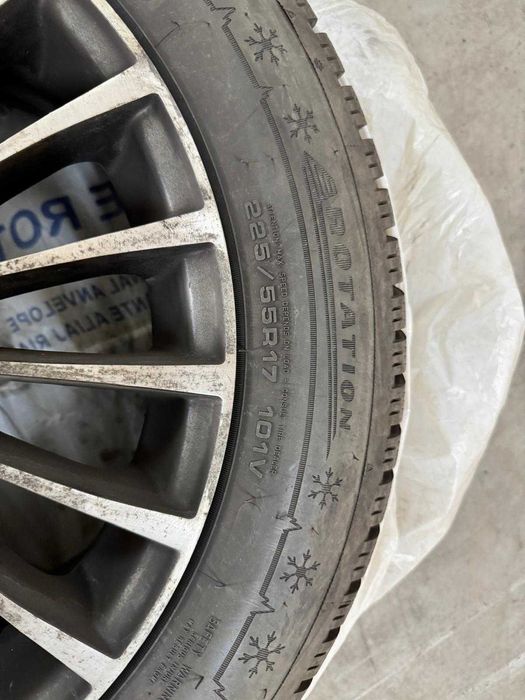 Vand genti cu TPMS sensor+ anvelope iarna DUNLOP, 225/55R17, BMW