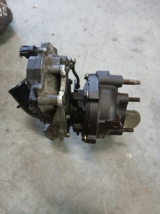 Turbina Toyota yaris-auriS 1.4D 66KW 90 CP